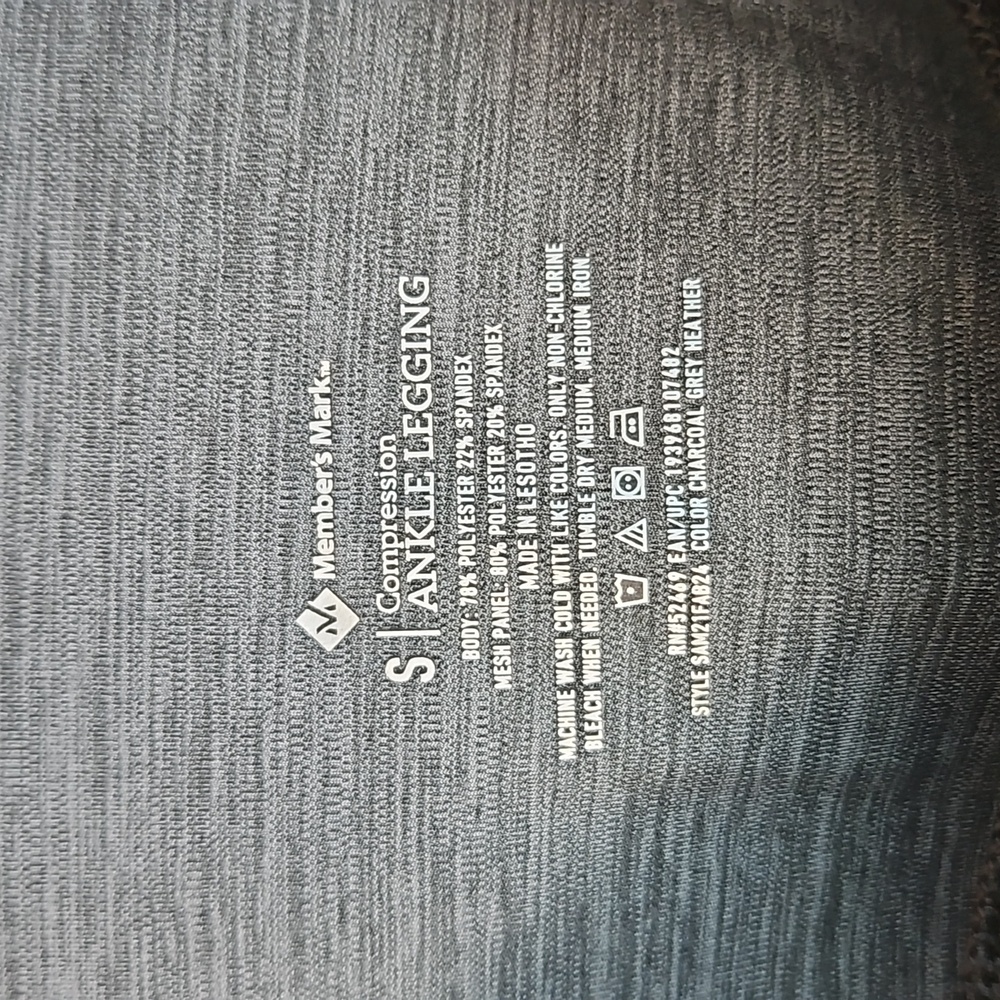 Women's Member's Mark Small Compression Athletic Ankle Leggings with Pockets T10 - Picture 3 of 6